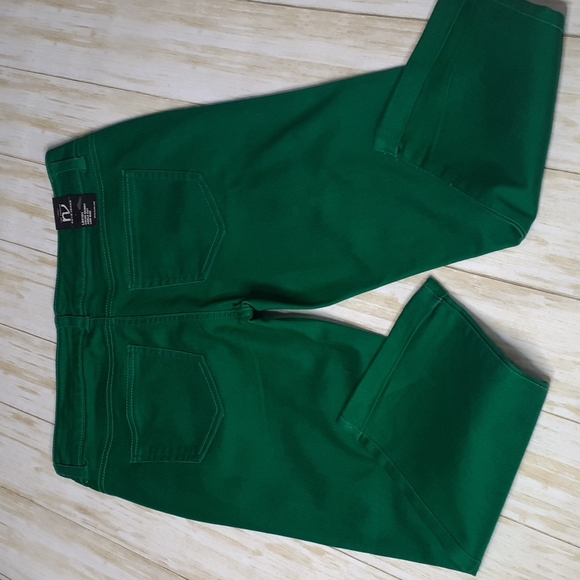 Reve Jeans LSC101 Kelly Green Skinny Ankle Cut Low Rise Size 9 Capris Rolled Hem - Picture 5 of 16